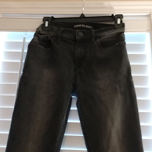 Perfectly Distressed by Express - Picture 2 of 8